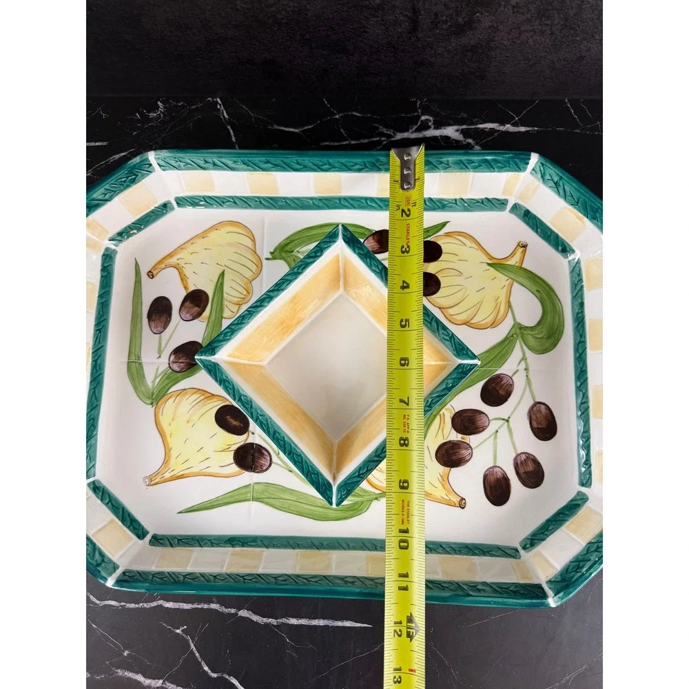 VTG NEW in Box 1996 Clay Art 2-Piece Chip and Dip Set Olive Garlic Design